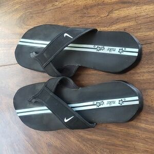 Nike womens sandals